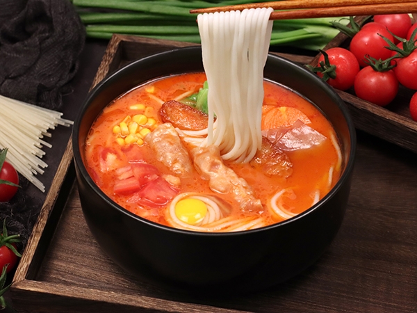 狀元米線招商加盟火熱進(jìn)行中，30平方米起可立店，簡單好操作，歡迎隨時來總部考察，全國合作熱線：400-967-2208