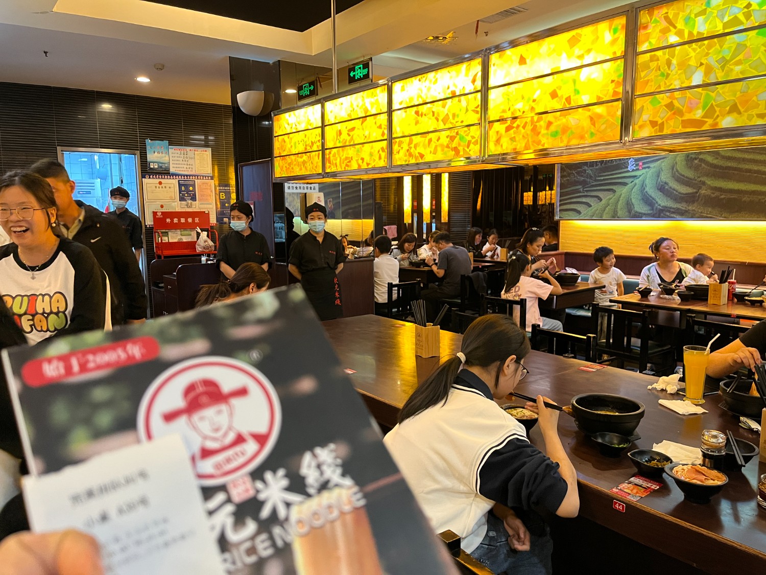 每天人氣滿(mǎn)滿(mǎn)!想開(kāi)一家這樣的店嗎!快來(lái)咨詢(xún)吧!#米線(xiàn)加盟#餐廳開(kāi)店#狀元米線(xiàn)